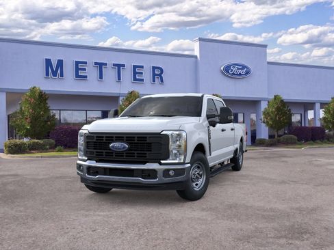 New 2026 Ford F250 XL w/ 360-Degree Camera Package RWD image 2