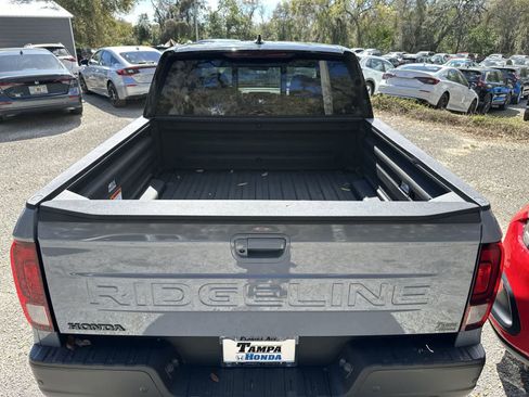 New 2026 Honda Ridgeline Black Edition image 9