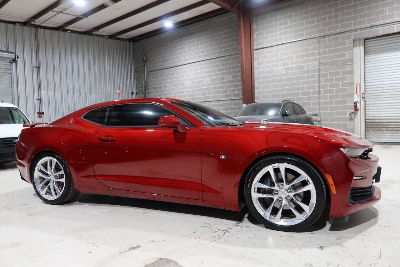 Used 2021 Chevrolet Camaro SS RWD image 7