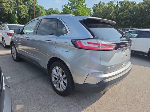 Used 2020 Ford Edge Titanium FWD image 5