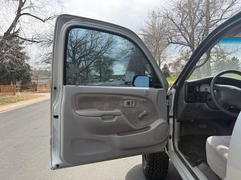 Used 2004 Toyota Tacoma 4x4 Xtracab V6 image 12