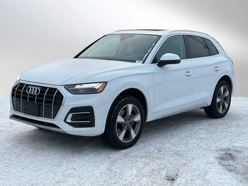 Used 2023 Audi Q5 2.0T Premium w/ Convenience Package image 7