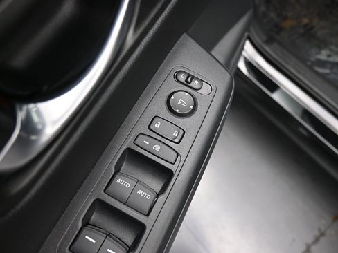 Certified 2025 Honda CR-V EX image 31