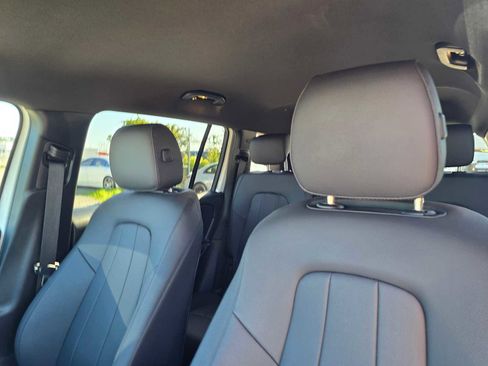 Used 2026 Mercedes-Benz GLB 250 image 24