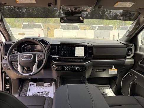 New 2026 GMC Sierra 2500 SLT w/ SLT Premium Package AWD/4WD image 28