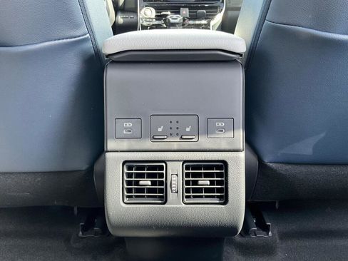 Certified 2025 Subaru Solterra AWD/4WD image 17