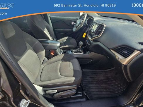 Used 2014 Jeep Cherokee Sport FWD image 11