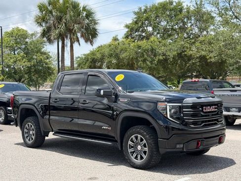 Used 2024 GMC Sierra 1500 AT4 w/ Technology Package AWD/4WD image 8