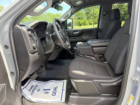 Used 2025 Chevrolet Silverado 2500 Custom AWD/4WD image 20
