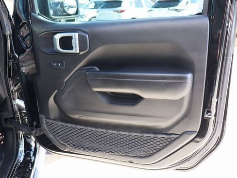 Used 2022 Jeep Wrangler Unlimited Rubicon 4xe w/ Steel Bumper Group image 23