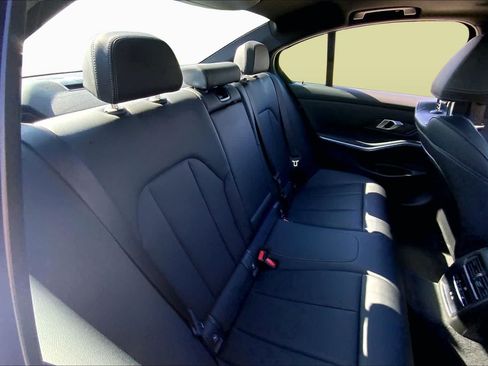 Used 2025 BMW 330i Sedan RWD image 19