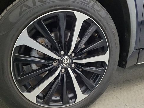 Used 2021 Toyota Highlander XSE image 31