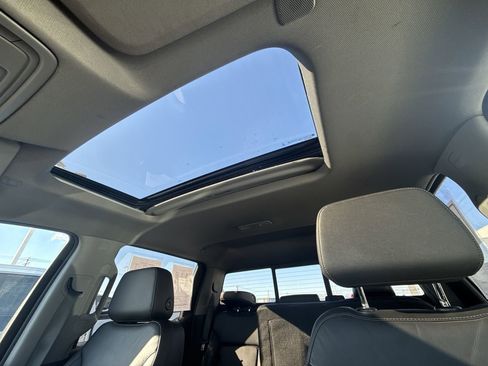 Used 2021 Chevrolet Silverado 1500 RST image 17