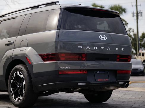 Used 2025 Hyundai Santa Fe SEL FWD image 10