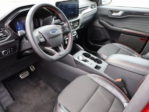 Used 2024 Ford Escape ST-Line w/ Tech Pack #1 image 3