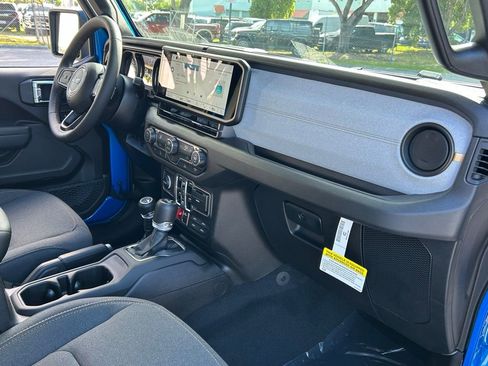 New 2026 Jeep Wrangler Unlimited Sport image 28