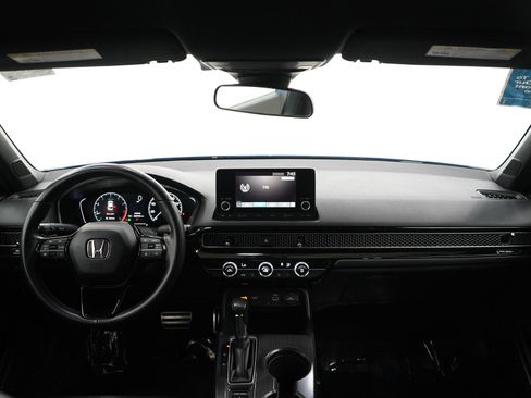 Used 2023 Honda Civic Sport image 13