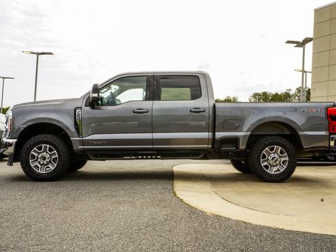 Used 2024 Ford F250 Lariat AWD/4WD image 9