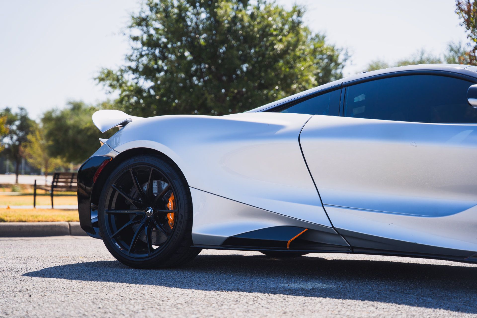 Used 2021 McLaren 765LT RWD image 39