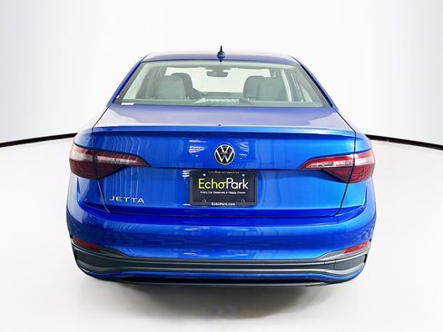 Used 2024 Volkswagen Jetta S image 7