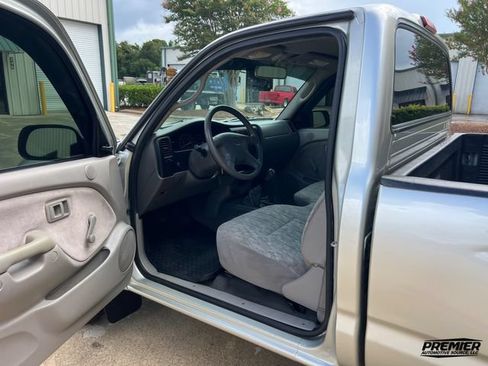 Used 2004 Toyota Tacoma 2WD Regular Cab w/ Enhancement Pkg image 55