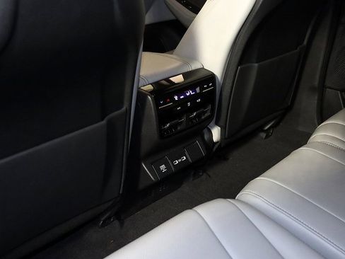 Certified 2023 Acura MDX SH-AWD w/ Technology Package image 16