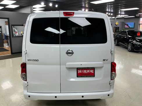 Used 2021 Nissan NV200 SV w/ Back Door Glass Package image 10