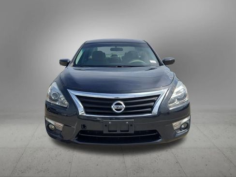 Used 2015 Nissan Altima 2.5 SV FWD image 9