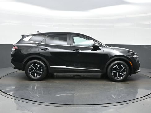 Used 2023 Kia Sportage LX AWD/4WD image 7