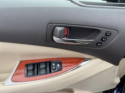 Used 2010 Lexus ES 350 image 24