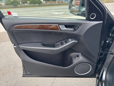 Used 2017 Audi Q5 3.0T Prestige w/ Prestige Package image 29