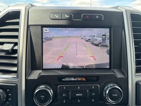 Used 2018 Ford F150 Lariat image 14