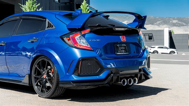 Used 2018 Honda Civic Type R image 13