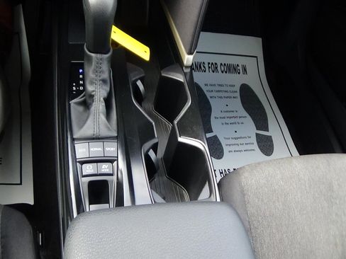 Used 2025 Toyota Camry LE image 21