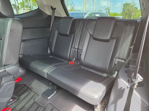Used 2021 Volkswagen Atlas SE w/ Panoramic Sunroof Package FWD image 18