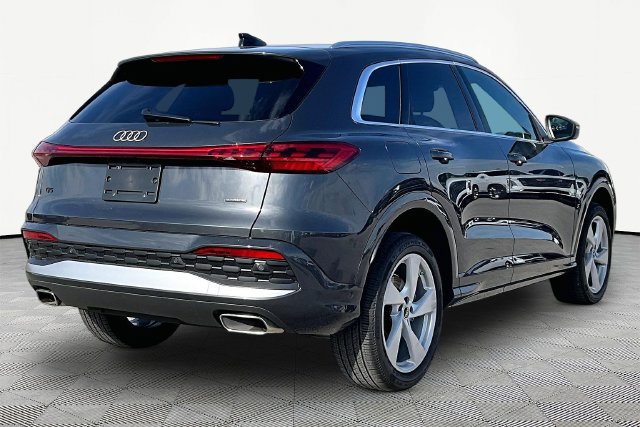 Used 2026 Audi Q5 Premium w/ Premium Plus AWD/4WD image 2