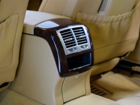 Used 2011 Mercedes-Benz S 550 image 44