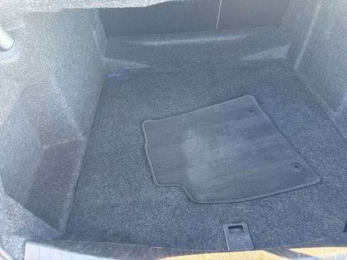 Used 2019 Chevrolet Impala LT image 61