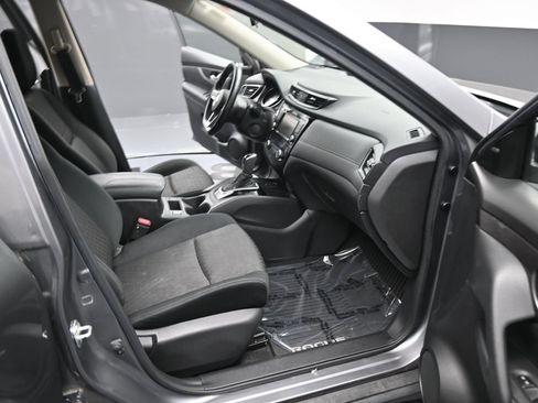 Used 2019 Nissan Rogue SV w/ Premium Package AWD/4WD image 20