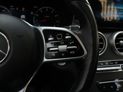 Used 2021 Mercedes-Benz GLC 300 4MATIC image 31