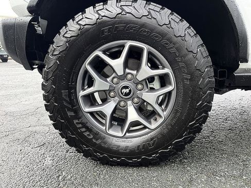 Used 2025 Ford Bronco Badlands AWD/4WD image 8