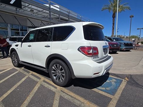 Used 2017 Nissan Armada SL w/ Moonroof Package RWD image 4