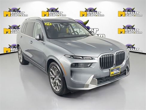 Used 2024 BMW X7 xDrive40i image 3