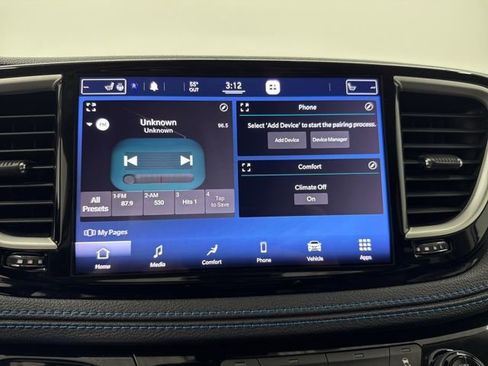 Used 2021 Chrysler Pacifica Touring-L w/ Uconnect Theater Family Group image 40