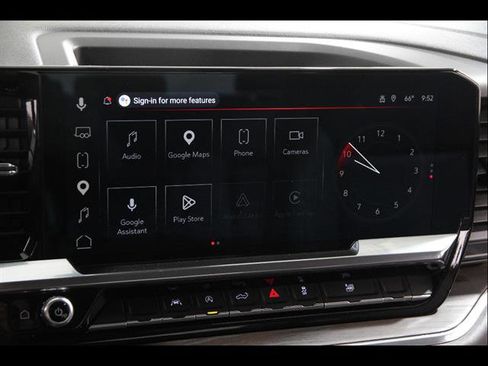 Used 2025 GMC Sierra 1500 SLT image 11