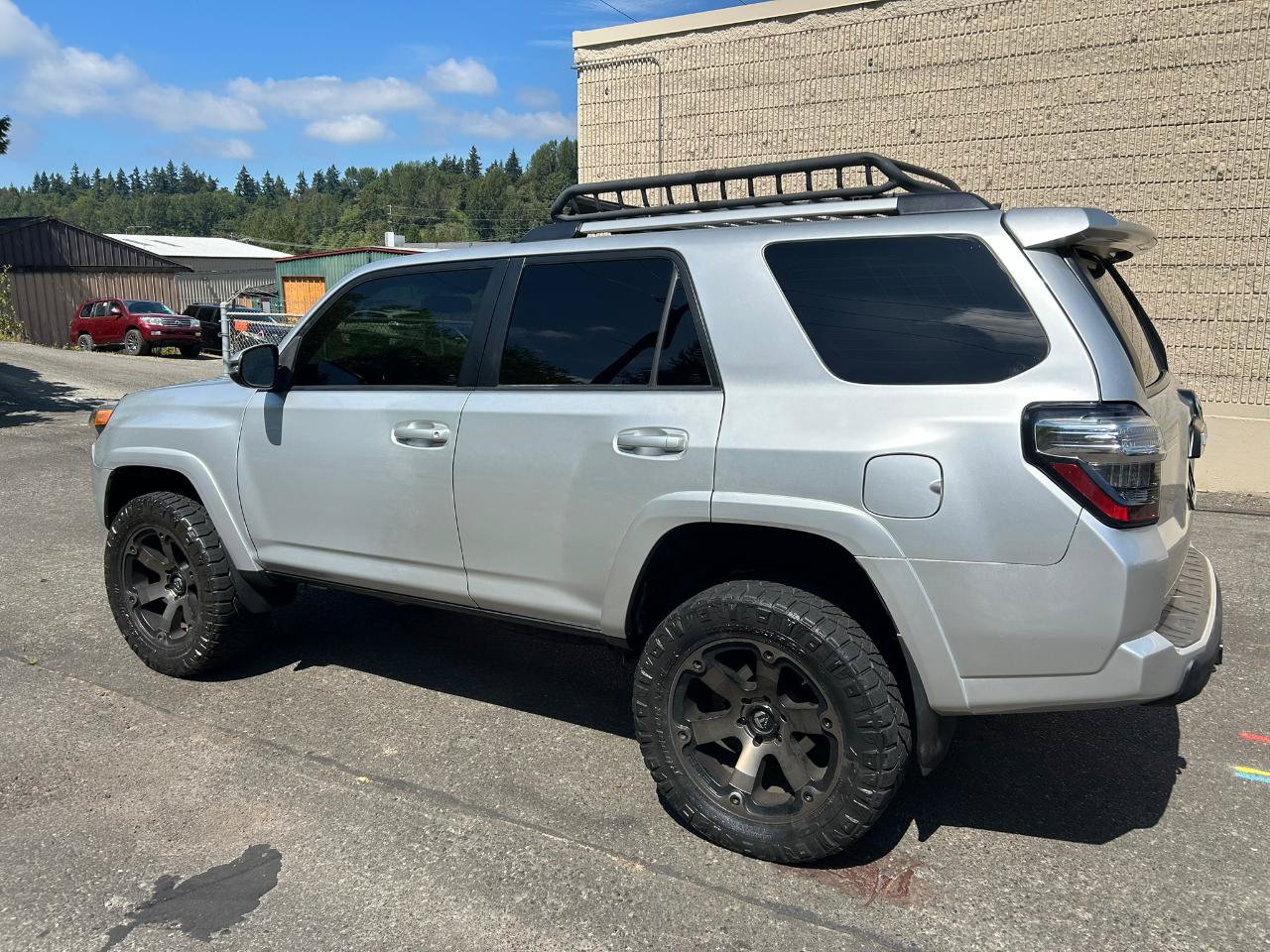Used 2015 Toyota 4Runner Trail Premium AWD/4WD image 7