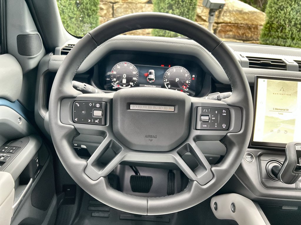 Used 2026 Land Rover Defender 110 S AWD/4WD image 21