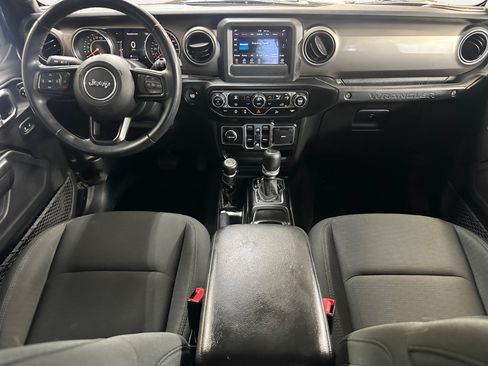 Used 2020 Jeep Wrangler Unlimited Sport S AWD/4WD image 3