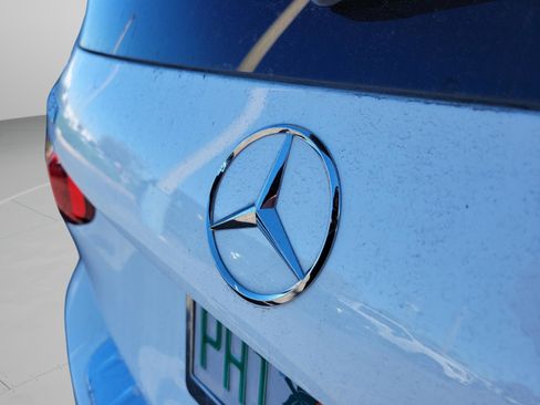 Certified 2025 Mercedes-Benz GLB 250 image 31