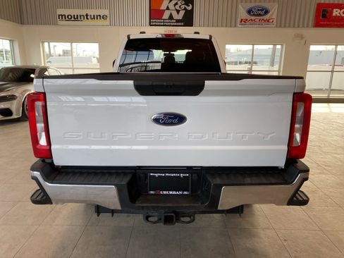 Used 2023 Ford F250 XLT image 4